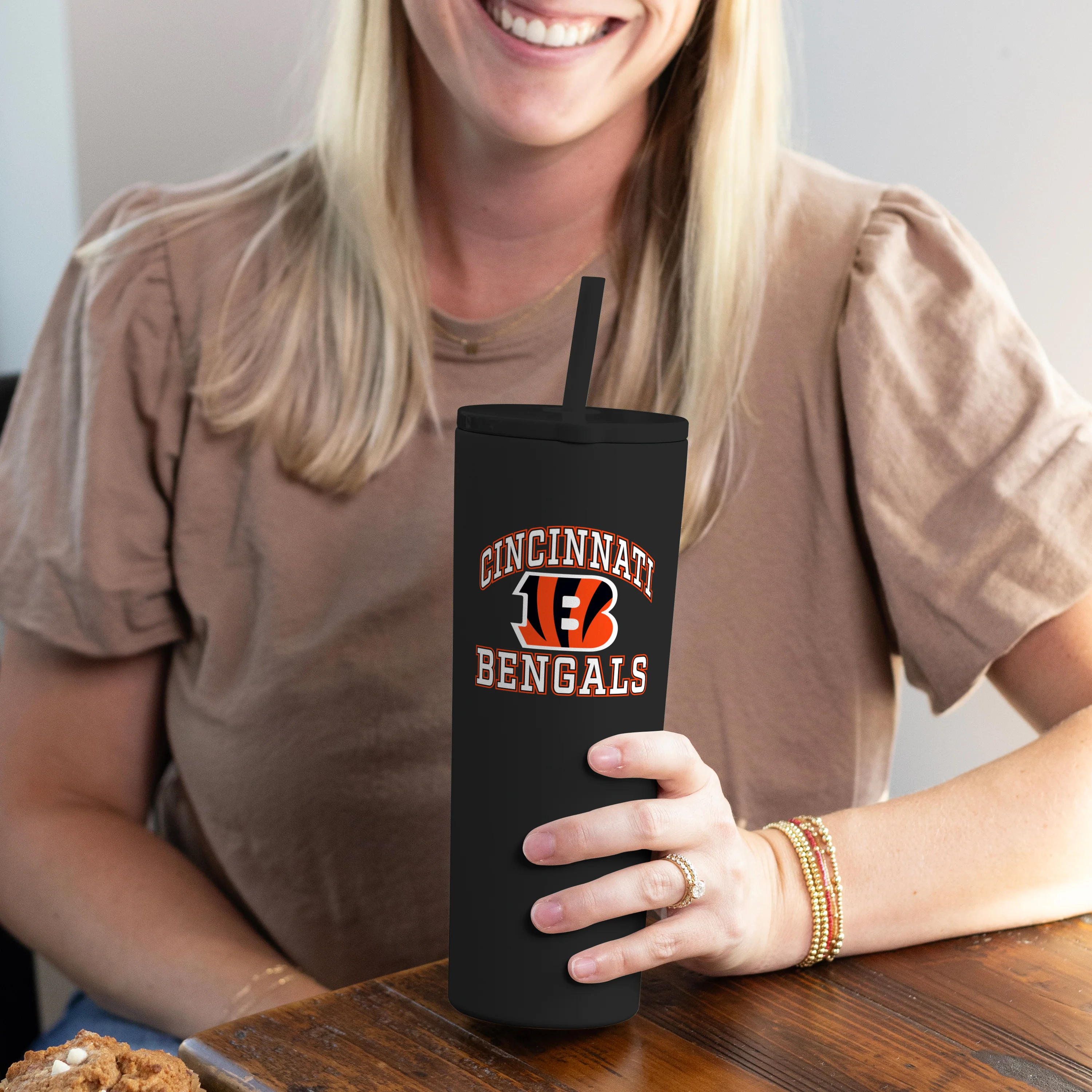 Cincinnati Bengals 30oz Athletic SS Straw Tumbler - Image 4