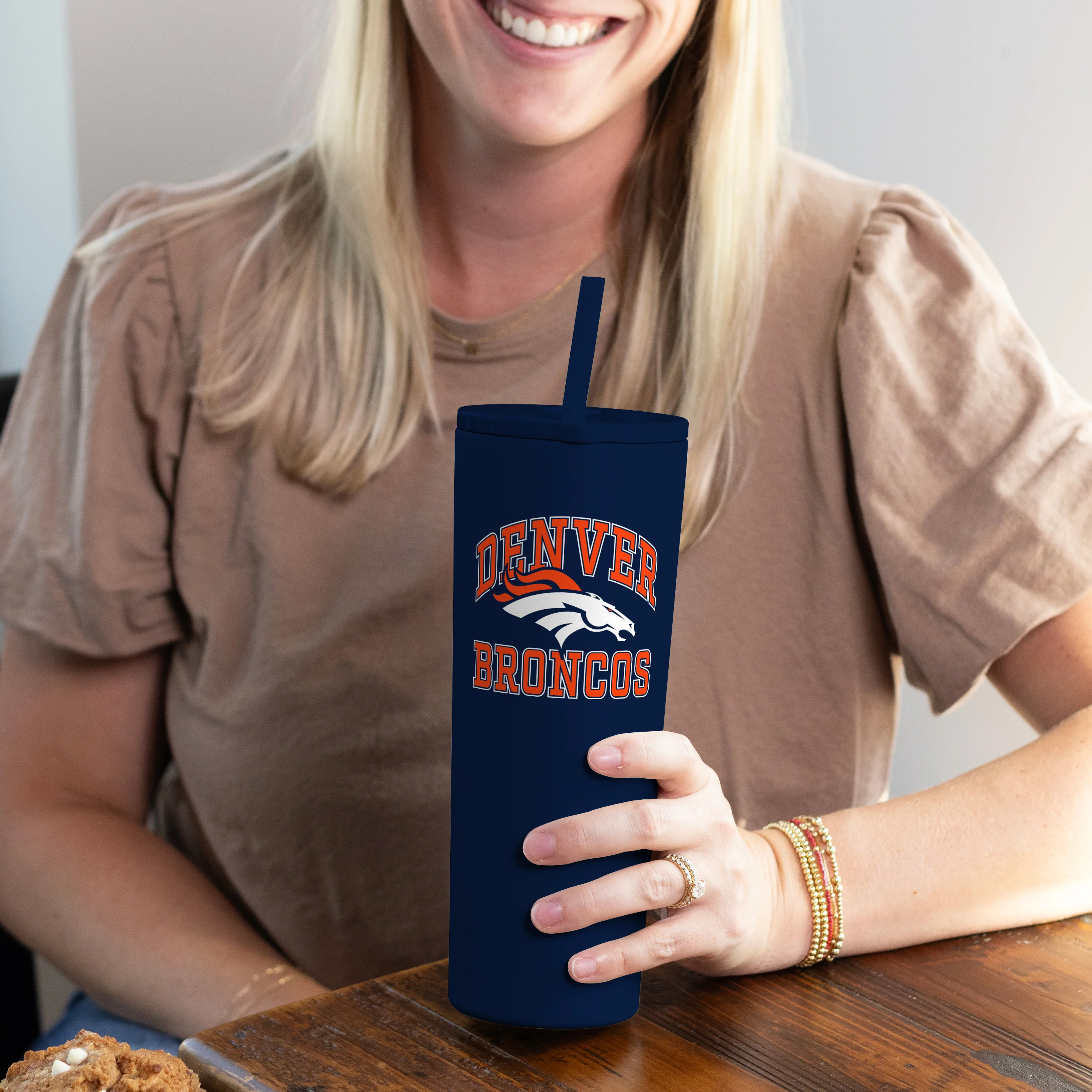 Denver Broncos 30oz Athletic SS Straw Tumbler - Image 4