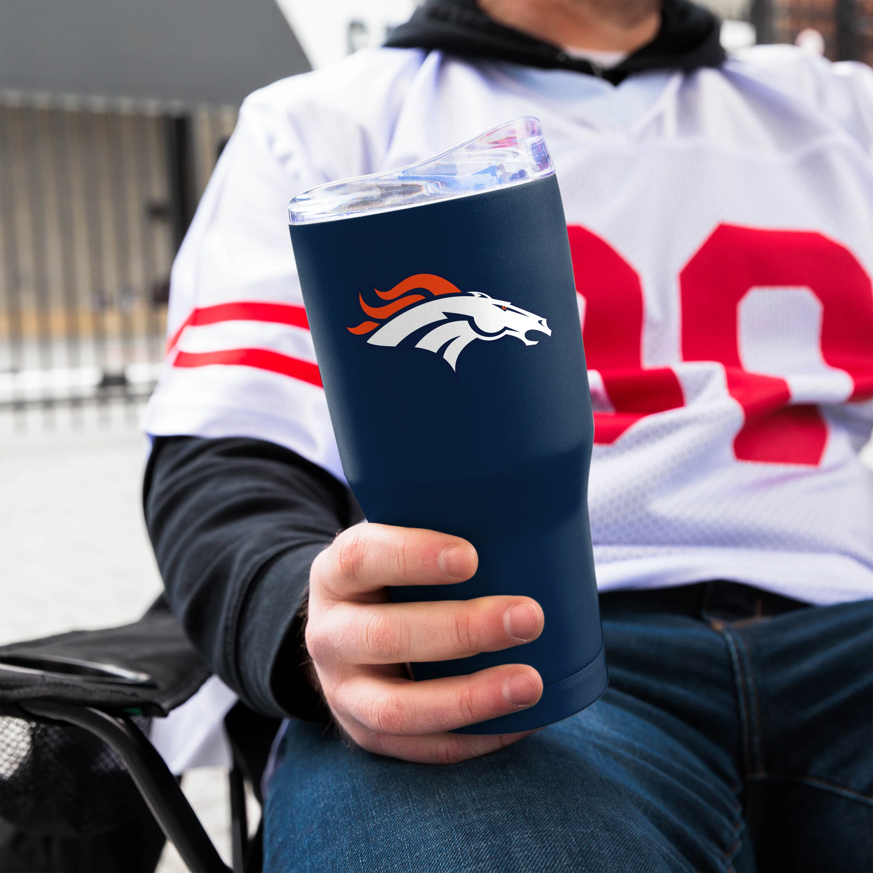 Denver Broncos 30oz Navy Flipside Powder Coat Tumbler - Image 4