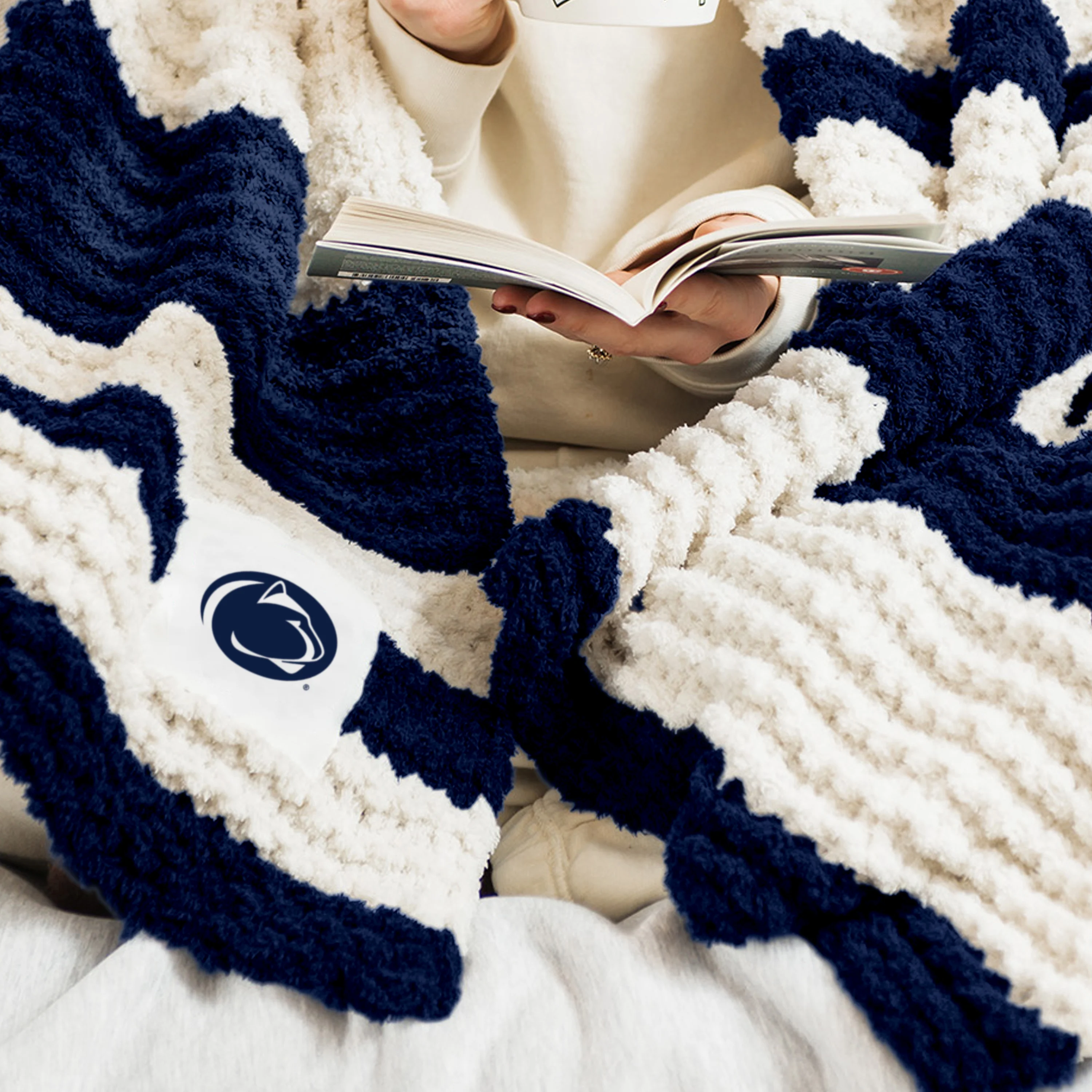 Penn State Cable Knit Throw 50x60 - Image 2